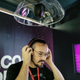 Para probar la cancelación de ruido nos pusieron debajo de un altavoz que simula el ruido de un motor de avión.